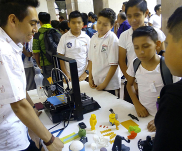 Estudiantes de la División de Ingenierías realizan Feria de Ciencia para Niños