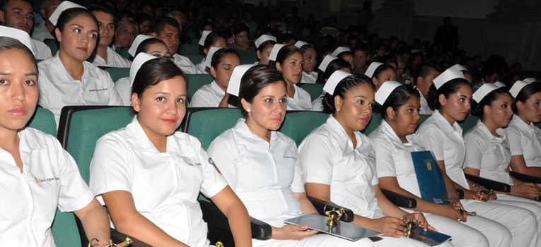 egresados-enfermeria-obstetricia-universidad-guanajuato-ug-ugto