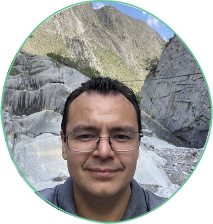 Ra&uacute;l Solares Meza