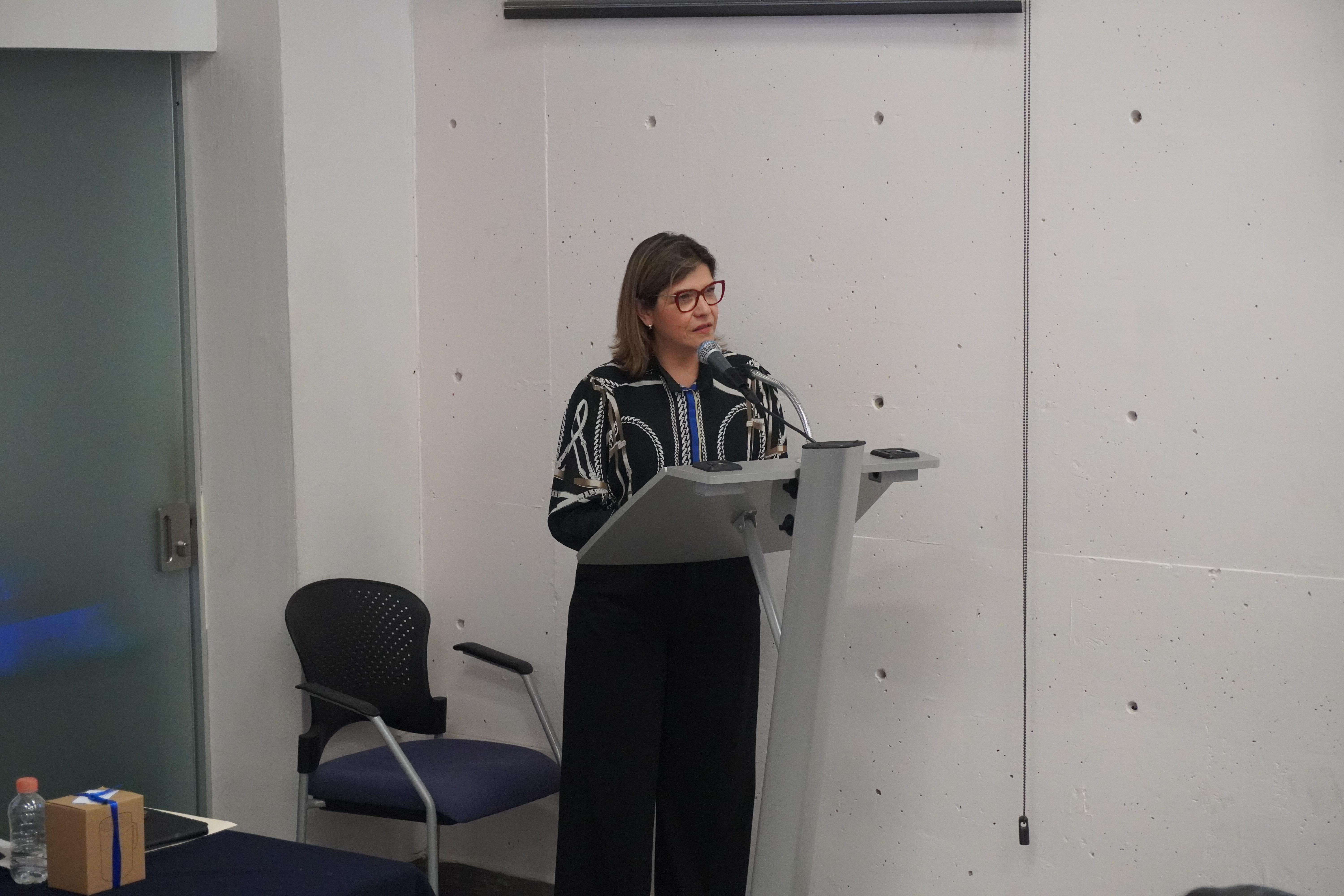 Mesa Redonda Economía del Cuidado