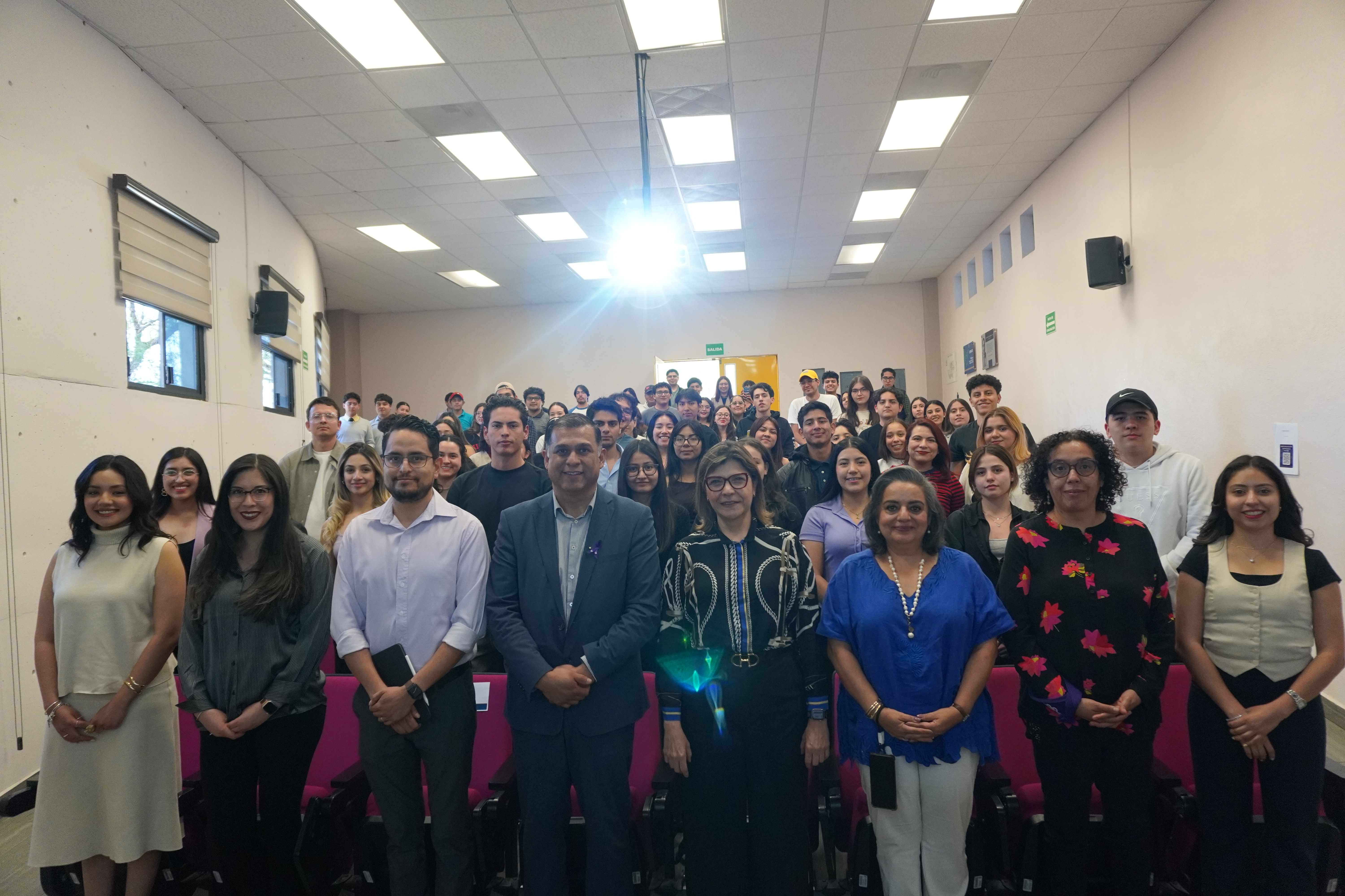 Mesa Redonda Economía del Cuidado