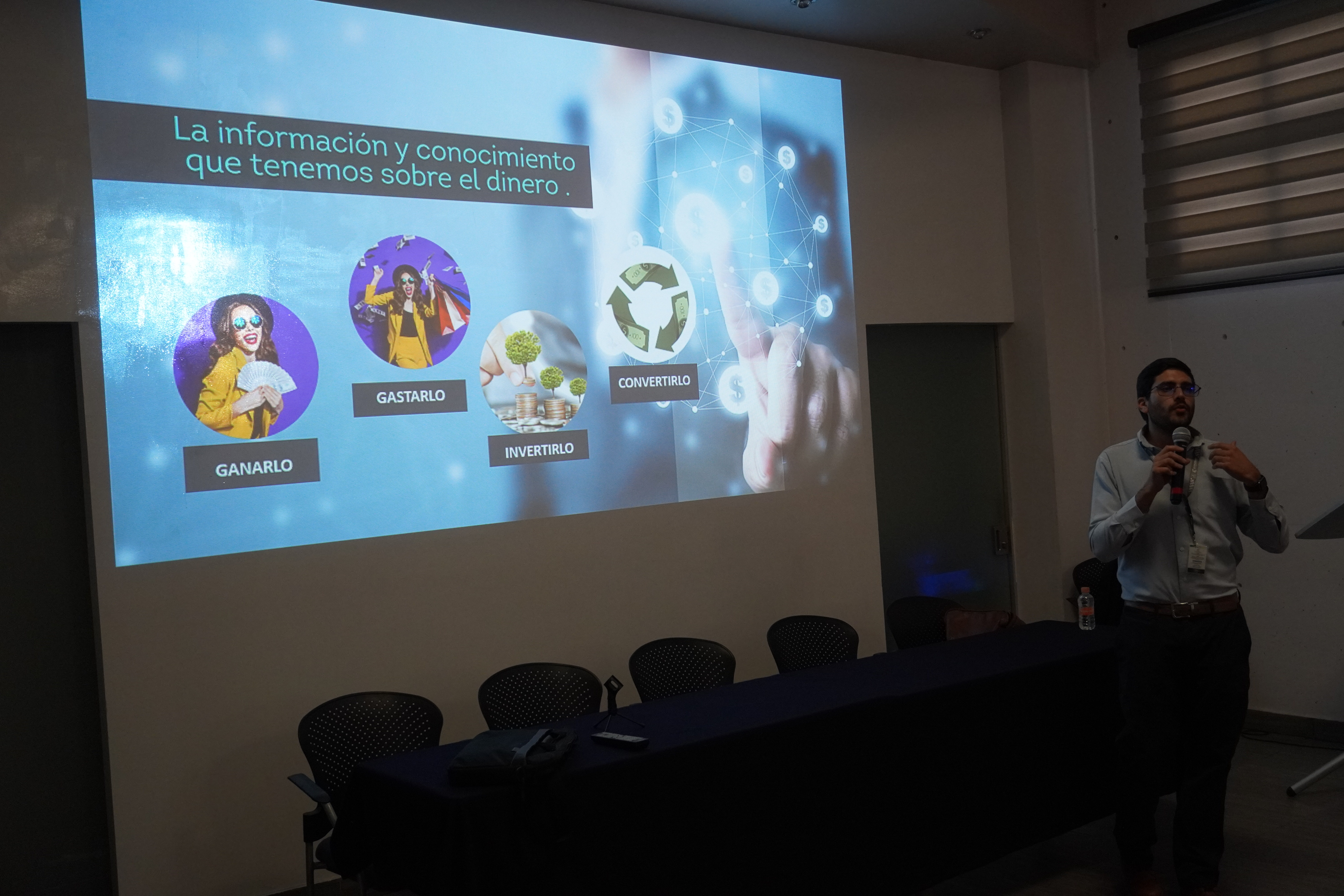 1er Foro Universitario de Finanzas aplicado al Emprendimiento