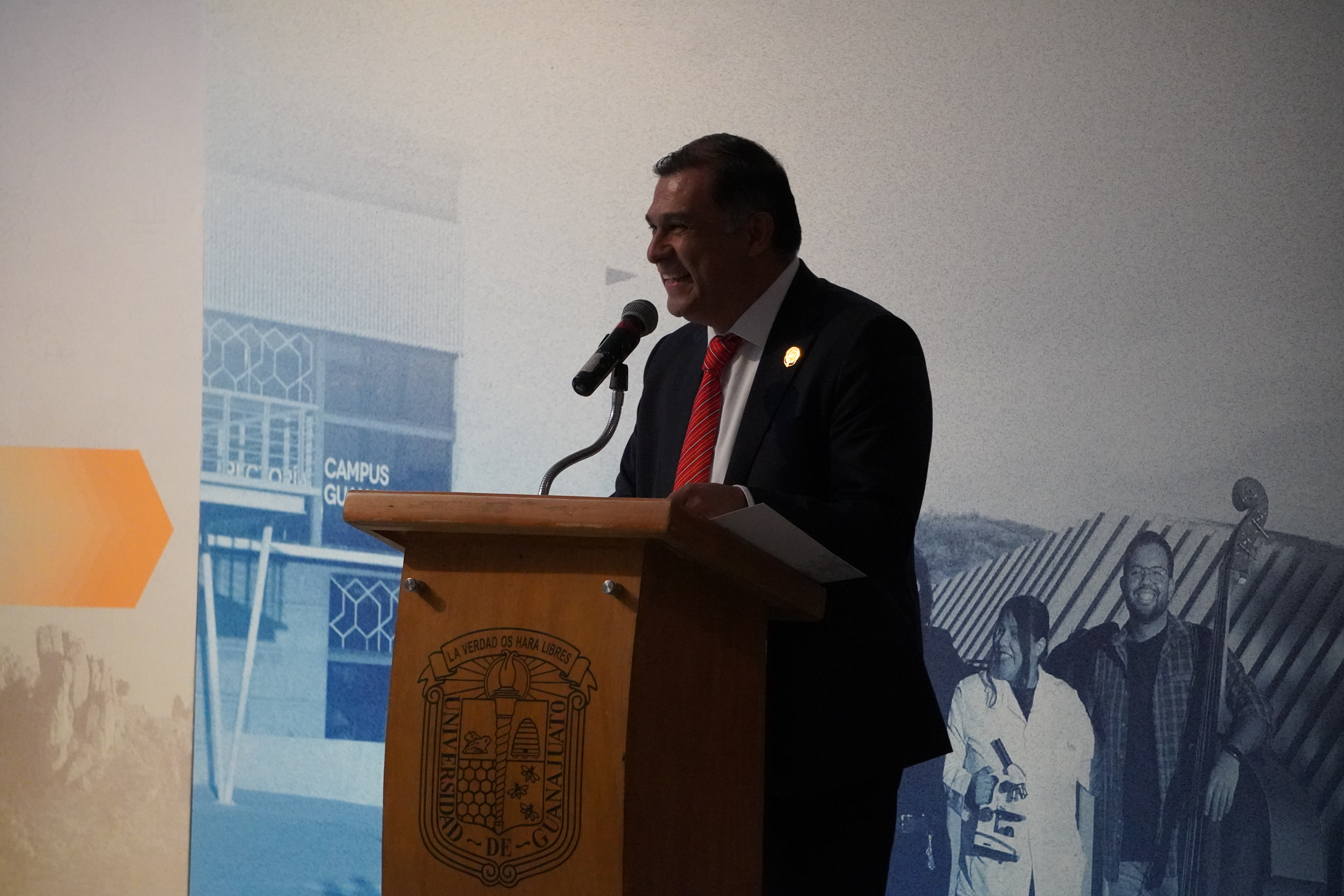 III Congreso Estudiantil "Líderes que cuentan" - DCEA