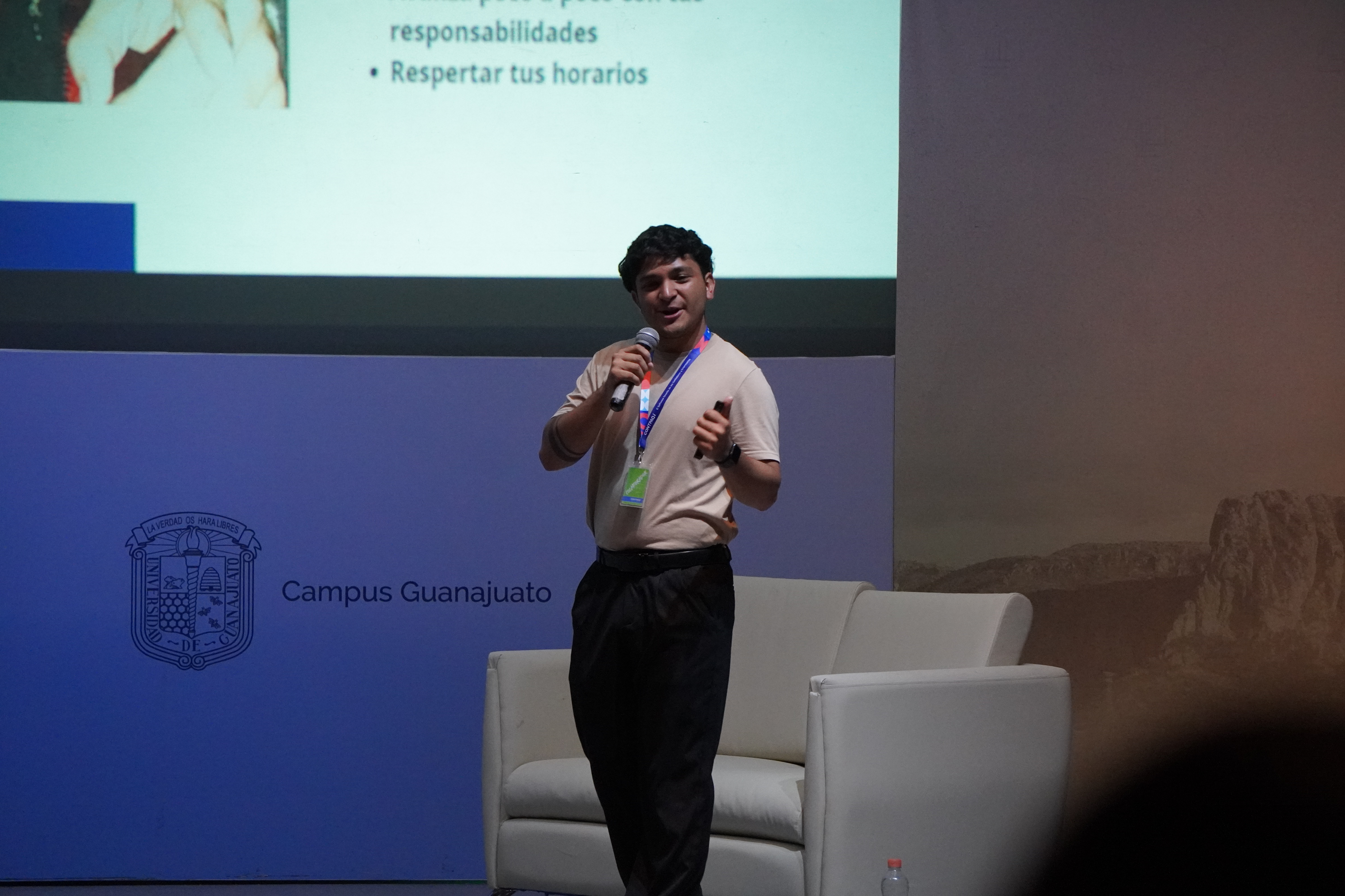 III Congreso Estudiantil "Líderes que cuentan" - DCEA