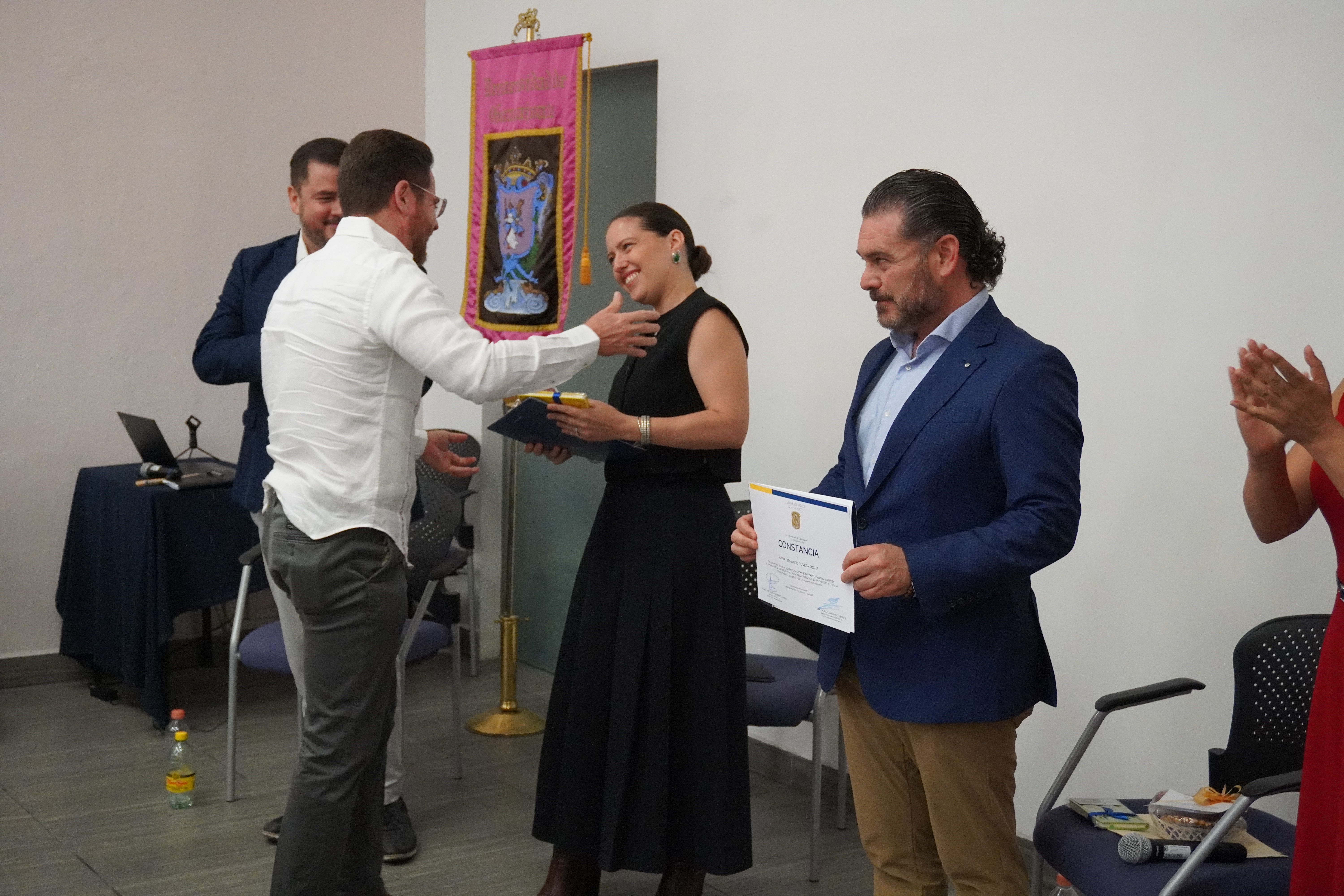 Conversatorio De la Universidad a la Empresa Turística - DCEA
