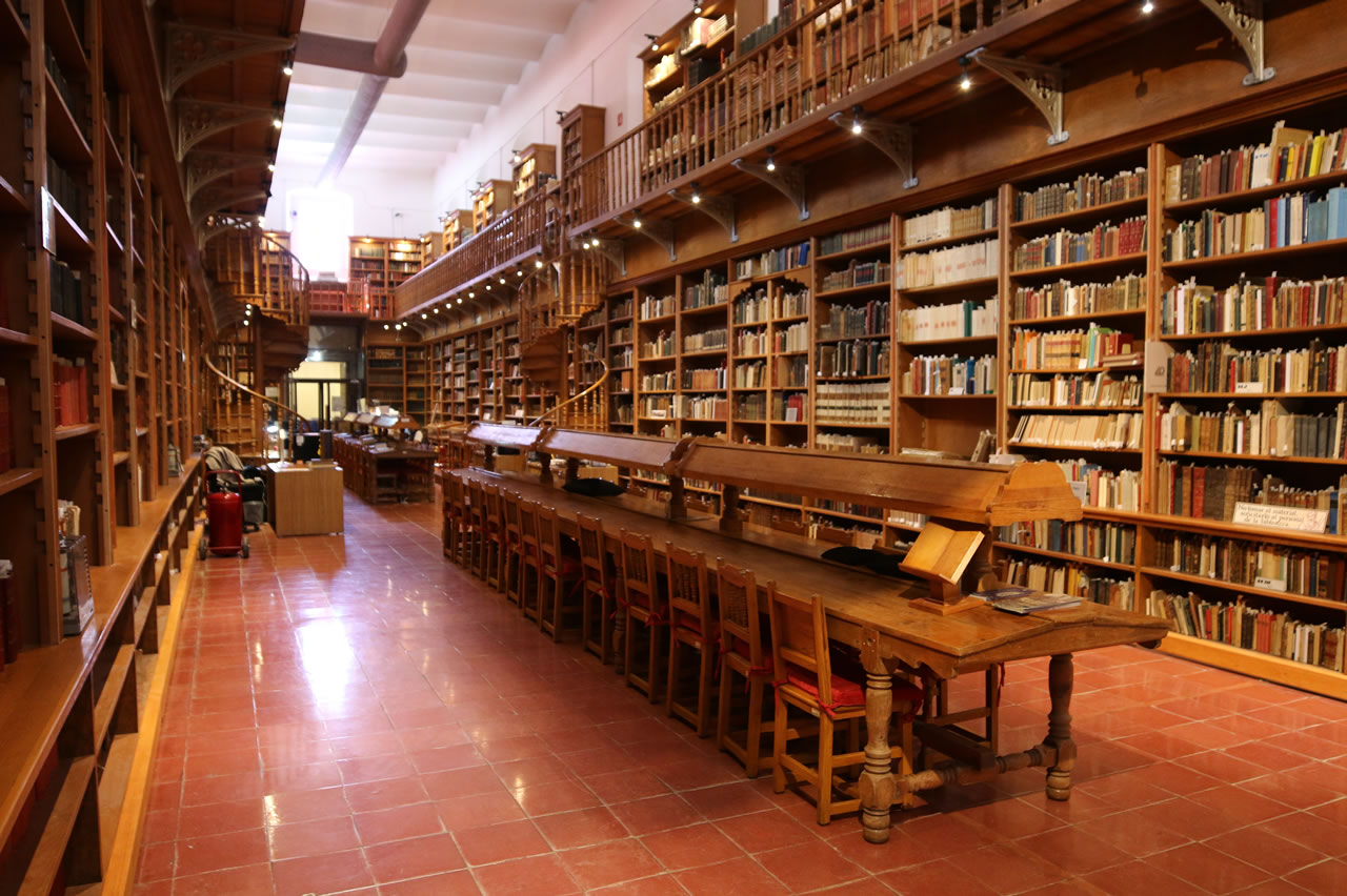 Bibliotec Armando Olivares Carrillo