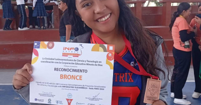 Estudiante de la ENMS Guanajuato obtiene medalla de bronce en Concurso Internacional INFOMATRIX 2025 en Perú