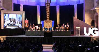 Homenajea UG a sus estudiantes de excelencia académica 