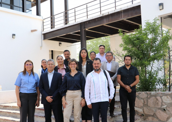 Rectora General se reúne con la comunidad universitaria del Centro Interdisciplinario del Noreste de la Universidad de Guanajuato