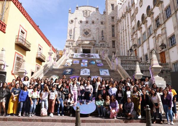 “Vestigios de una habitación propia” reúne el talento artístico de la comunidad estudiantil