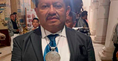 Otorgan al Dr. Julián Moisés Estudillo Ayala medalla al mérito cívico “Ignacio Comonfort”