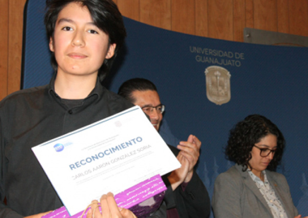 Estudiantes de la UG representarán a Guanajuato en la Olimpiada Nacional de Química 
