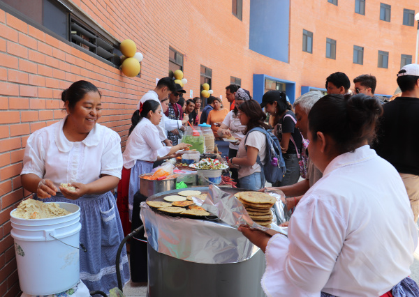Con gran participación se realizó el Taller de Cocina Tradicional en la DCEA