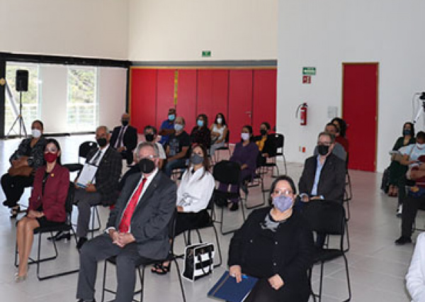 Reconoce Campus Guanajuato entrega del personal jubilado 