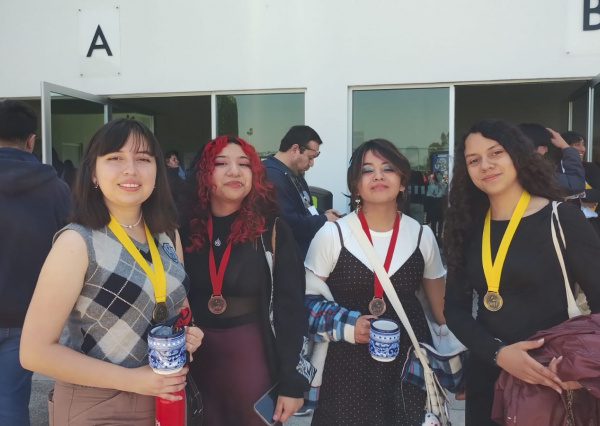Alumnas de la ENMS Guanajuato obtienen cuatro medallas en la Olimpiada Mexicana de Filosofía
