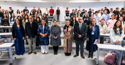 Comunidad estudiantil de la UG fortalece su vocación científica a través del foro de investigación en salud