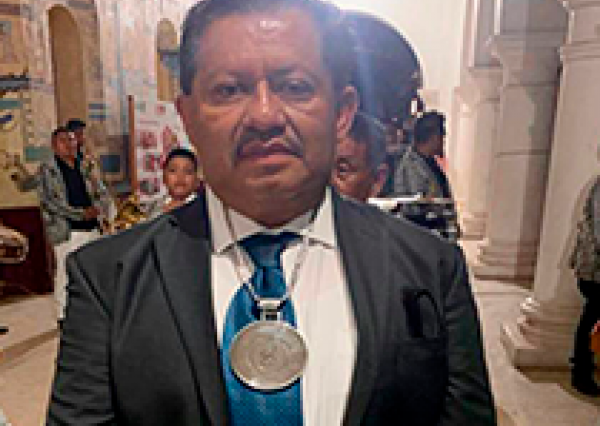 Otorgan al Dr. Julián Moisés Estudillo Ayala medalla al mérito cívico “Ignacio Comonfort”