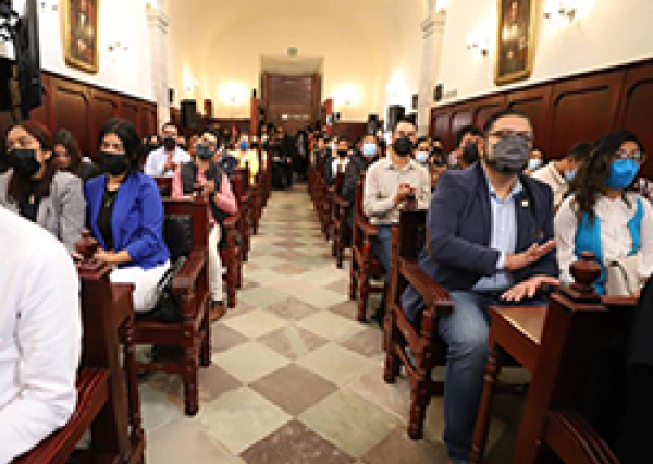 Fortalecen IACIP y UG cultura de la transparencia en las Semanas Universitarias 