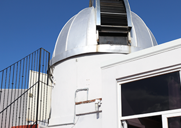 Ofrece UG curso de Astronomía para todo público 