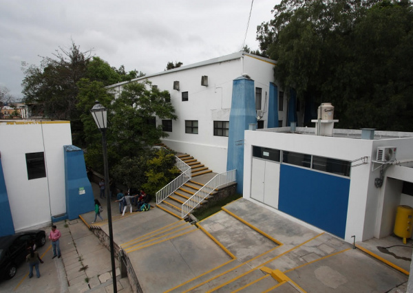 Desarrollan en la UG proceso para combatir el calentamiento global, capturando el CO2 de centrales termoeléctricas