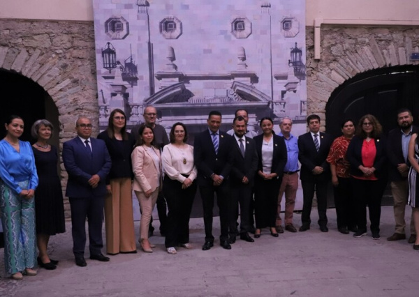 UG presenta propuestas para atender efectos del incendio en el sitio de disposición final de residuos ubicado en Guanajuato