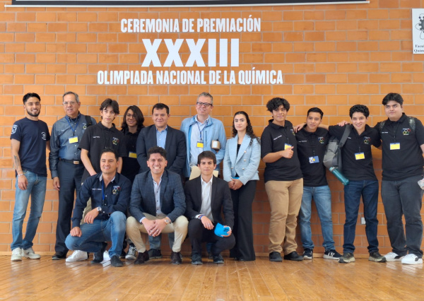 Estudiantes del Colegio del Nivel Medio Superior obtienen medallas en la XXXIII Olimpiada Nacional de Química