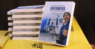 Presentan la obra “Evolución de la formación de enfermería en la Universidad de Guanajuato”