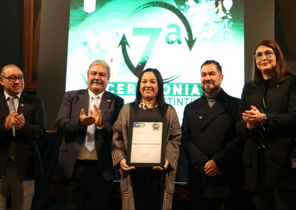 Entregan distintivo de Buenas Prácticas Ambientales a 34 espacios universitarios 