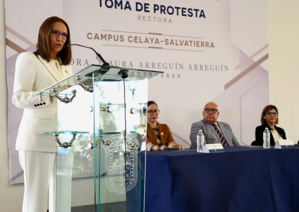 Asume Dra. Isaura Arreguín Rectoría del Campus Celaya-Salvatierra
