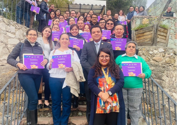 DIF Estatal capacita a personal docente y administrativo del Colegio del Nivel Medio Superior en metodología “Crianza Positiva”