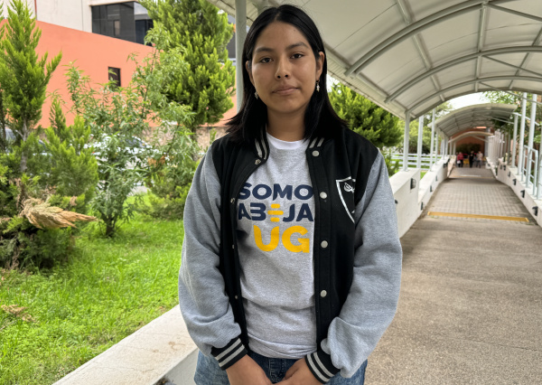 “Soy la primera abeja en mi familia”: Ruth Ramírez Marcos