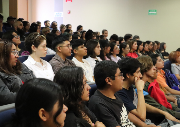 UG da la bienvenida a estudiantes de Música y Artes Escénicas
