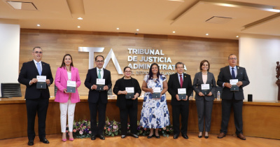 Rinden juristas homenaje al Dr. Fernández Ruiz en obra editorial 