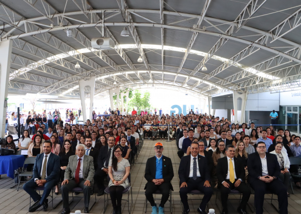 Celebran a comunidad UG egresada de la DCSA en el Campus Celaya-Salvatierra