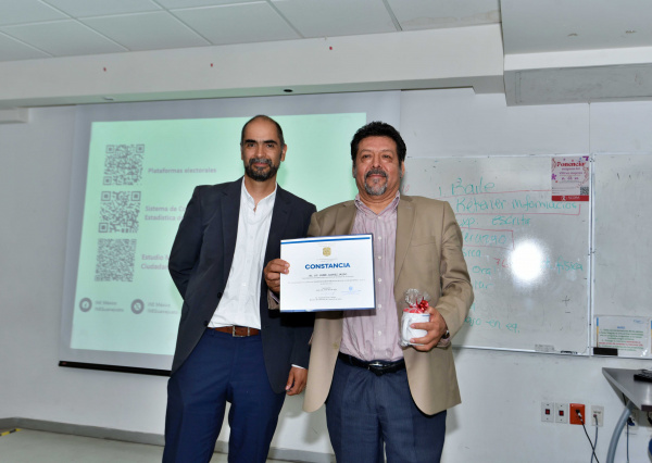 Promueven la participación política en jóvenes de la UG