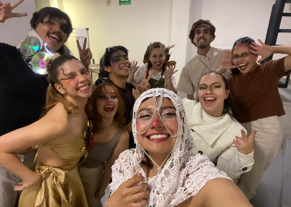 Estudiantes de la Licenciatura en Artes Escénicas ponen en alto a la Universidad de Guanajuato