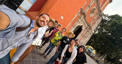 Comunidad UG realiza recorrido cultural en el emblemático barrio de San Juan de Dios