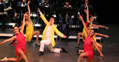 Grupos artísticos UG comparten escenario con el saxofonista Alfred Thompson