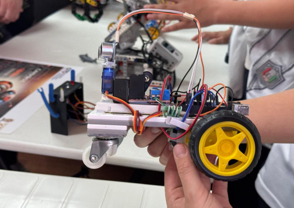 Intercambian experiencias y dialogan en torno a los retos del siglo XXI en el I Coloquio de Innovación Educativa y Metodologías STEAM