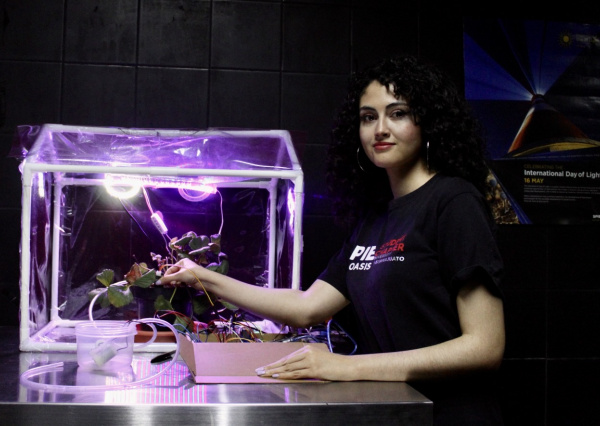 Alumna UG Diana Paulina Moreno Miranda recibe prestigiosa beca internacional SPIE Optics and Photonics Scholarship 2024