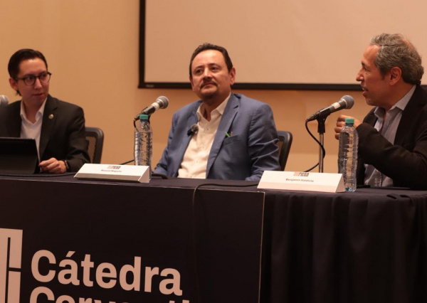 En el marco de la Cátedra Cervantina, llaman a fortalecer la protección intelectual de las obras artísticas