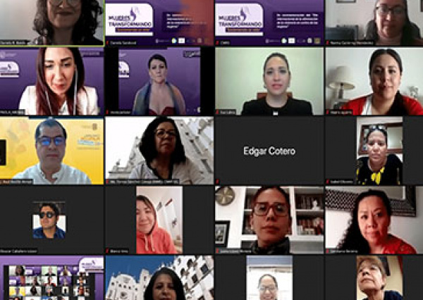 Dialogan mujeres profesionistas sobre el cuidado de la vida 