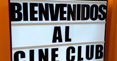 Programa de Fomento a la Lectura de la UG promueve el cine para la comunidad infantil