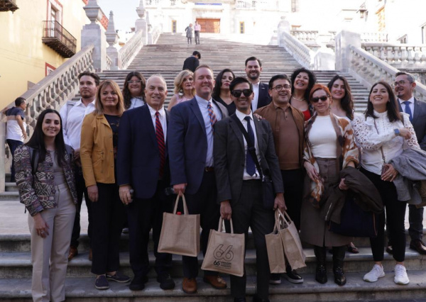 Visita delegación de Phoenix la Universidad de Guanajuato