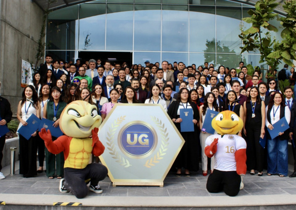 UG Campus Irapuato-Salamanca reconoce la excelencia académica de sus estudiantes con mejor promedio anual