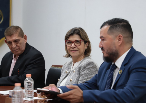 La UG y el ITESG consolidan alianza estratégica para fortalecer investigación, docencia y extensión universitaria