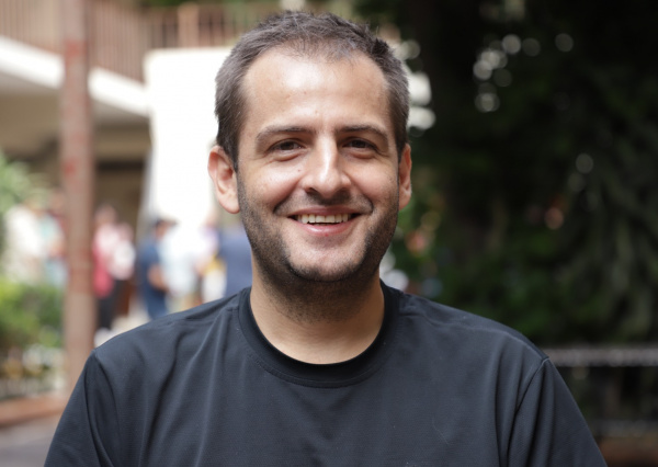 Benjamín Sánchez Lengeling, un egresado UG que explora los alcances de la Inteligencia Artificial desde Google DeepMind