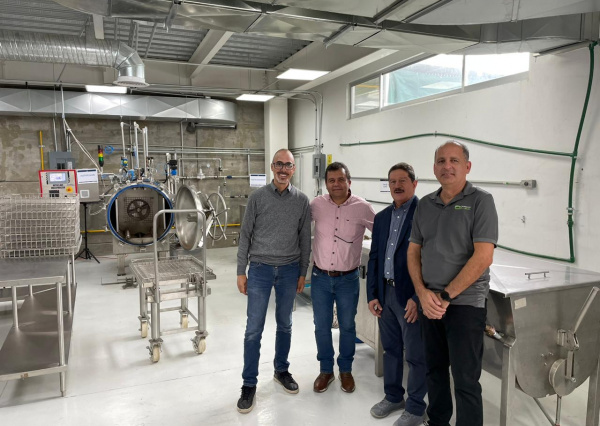 Comienzan trabajos de asesoría y procesamiento de alimentos en laboratorios de la Sede Janicho