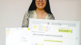 Premian a Ana Karen Zárate Palacios, alumna de la UG, por impulsar “Jóvenes Líderes comunitarios”