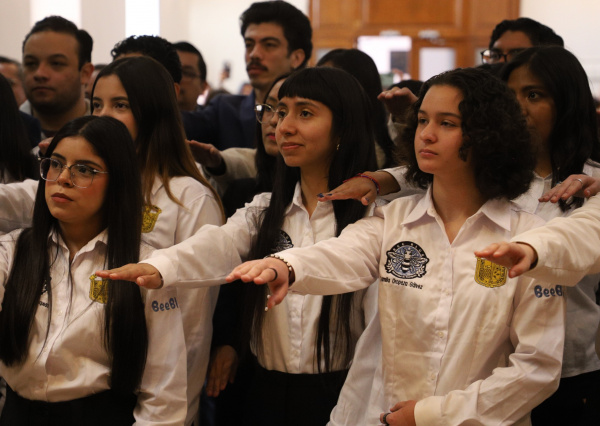 Estudiantes UG suman esfuerzos para dar solución a los retos ambientales